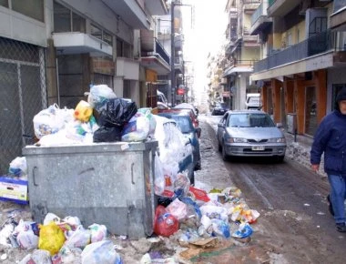 Πνίγεται στα σκουπίδια η Θεσσαλονίκη